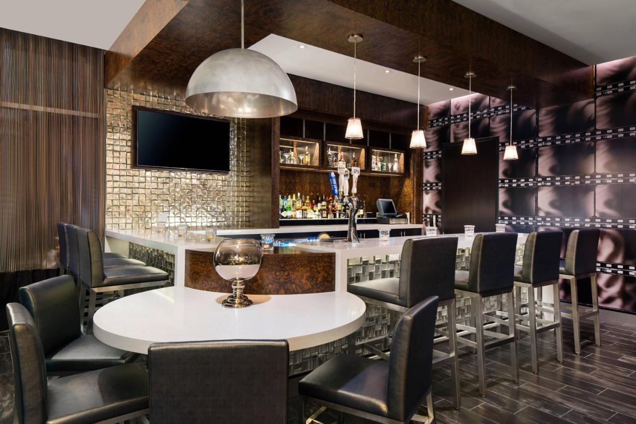 Springhill Suites By Marriott Los Angeles Burbank/Downtown מראה חיצוני תמונה
