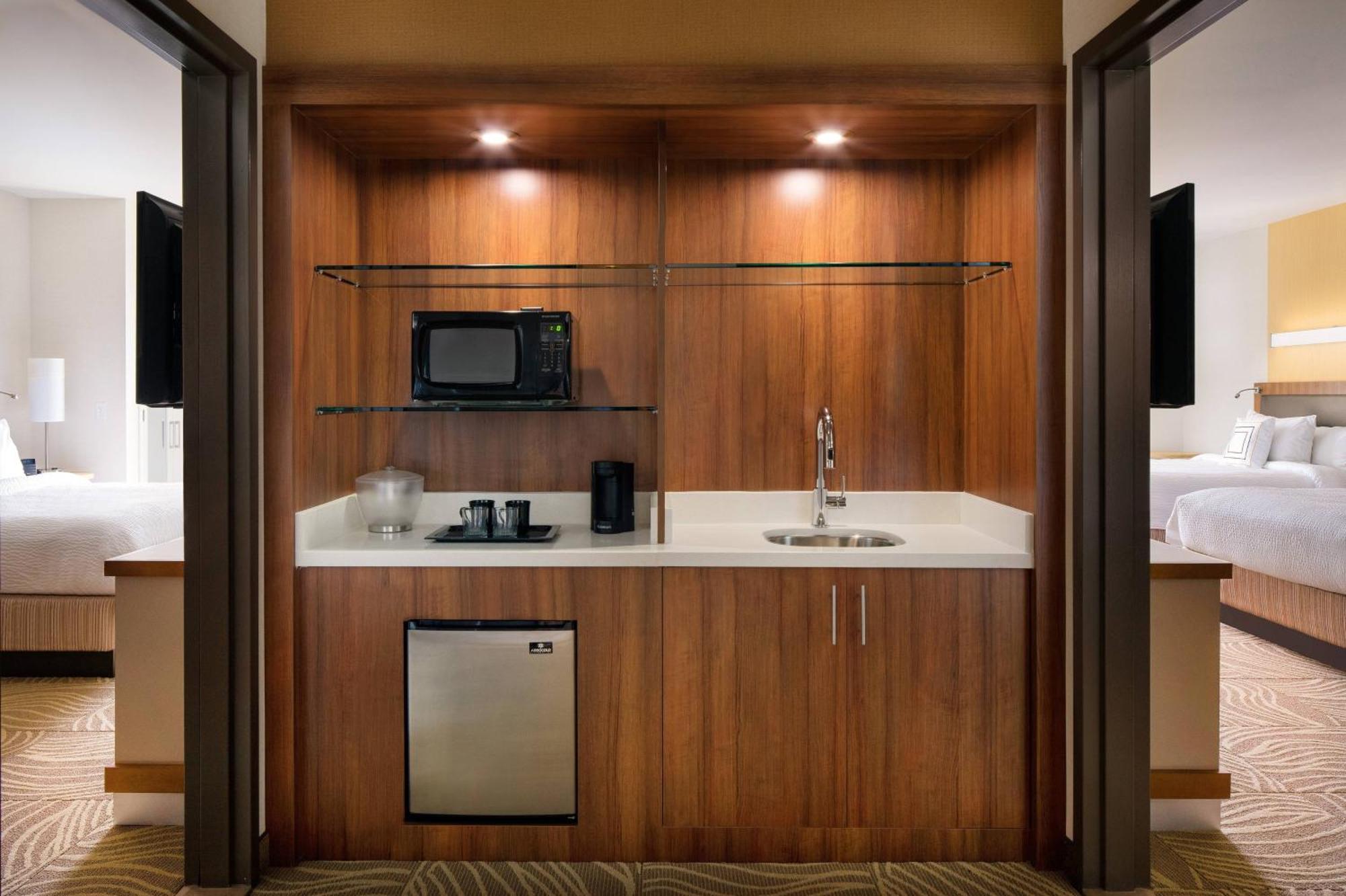 Springhill Suites By Marriott Los Angeles Burbank/Downtown מראה חיצוני תמונה